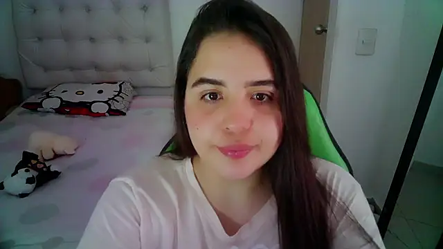 Snapshot of _alicia_z chatting on December 14, 5:47 pm alicia z online show from December 14, 5:47 pm