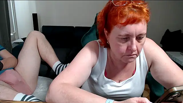 JoannaAndNeighbour online show from March 3, 12:33 pm