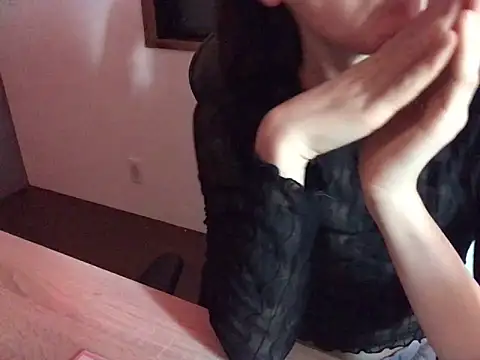 Snapshot of YumieCp chatting on February 23, 5:34 am YumieCp online show from February 23, 5:34 am