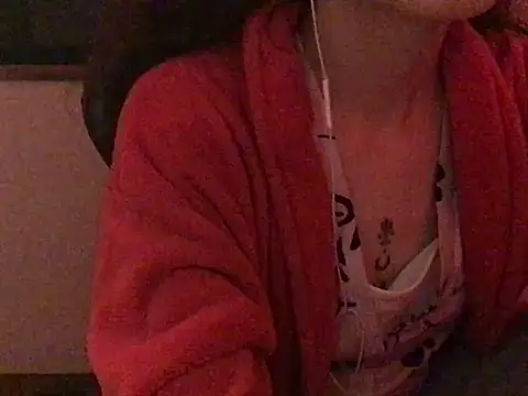 Snapshot of YumieCp chatting on February 23, 9:33 am YumieCp online show from February 23, 9:33 am