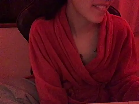 Snapshot of YumieCp chatting on March 1, 2:48 am YumieCp online show from March 1, 2:48 am