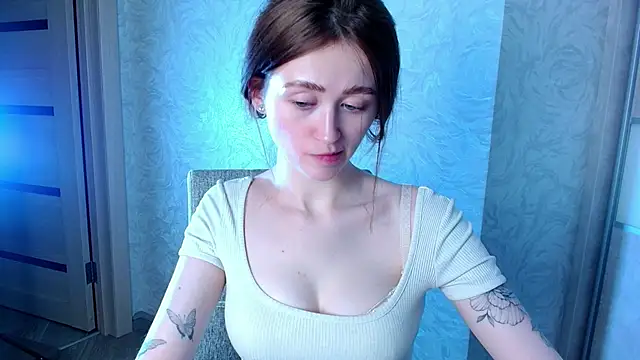 millllina online show from February 24, 6:47 pm