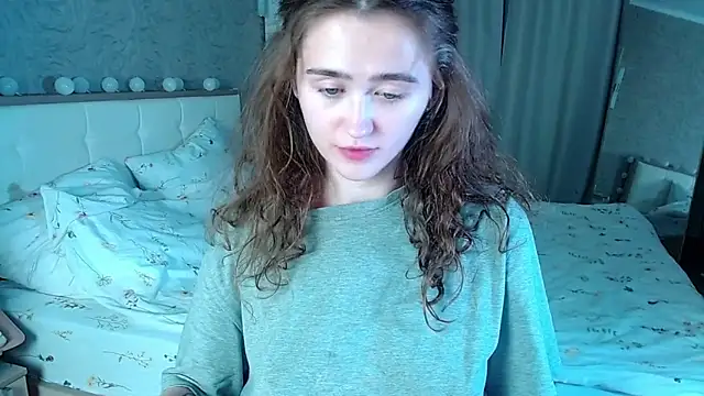 millllina online show from May 30, 4:04 pm