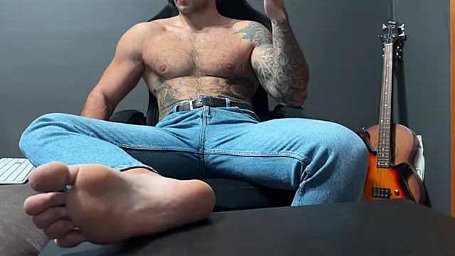 Mr YourGod online show from November 2, 4:37 am