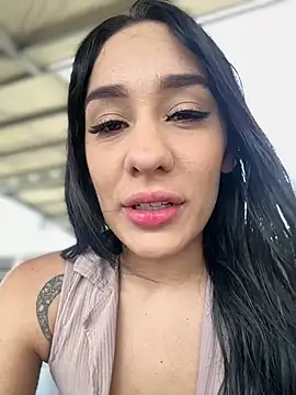 Snapshot of __IRIS__ chatting on July 7, 3:49 pm IRIS online show from July 7, 3:49 pm