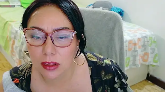 hottplay online show from March 15, 6:25 pm