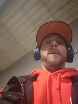 22sexytwin online show from January 8, 8:18 pm