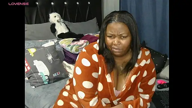 Snapshot of caramelbooty69 chatting on November 7, 8:09 pm caramelbooty69 online show from November 7, 8:09 pm