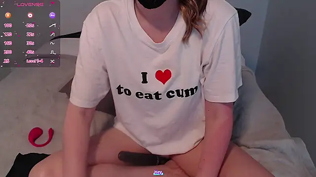 Snapshot of Agatha6969x chatting on May 8, 12:43 pm Agatha6969x online show from May 8, 12:43 pm