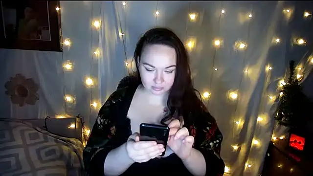 Snapshot of Victoria_Marks chatting on December 5, 6:11 pm Victoria Marks online show from December 5, 6:11 pm