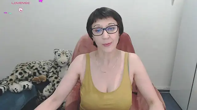 Snapshot of Ammillia chatting on January 21, 10:51 pm Ammillia online show from January 21, 10:51 pm