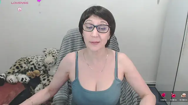 Snapshot of Ammillia chatting on February 5, 10:55 pm Ammillia online show from February 5, 10:55 pm