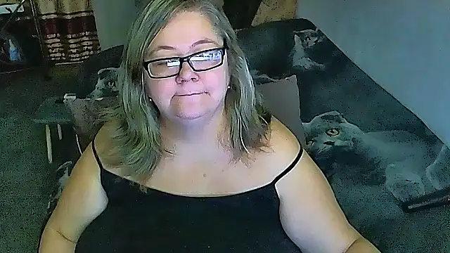 sex2 online show from October 30, 6:52 pm