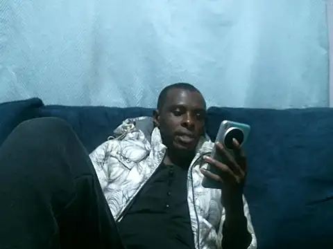 Snapshot of reezly chatting on November 8, 12:55 am reezly online show from November 8, 12:55 am