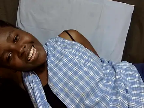 Snapshot of Sweet_ebony20 chatting on April 26, 7:11 pm Sweet ebony20 online show from April 26, 7:11 pm