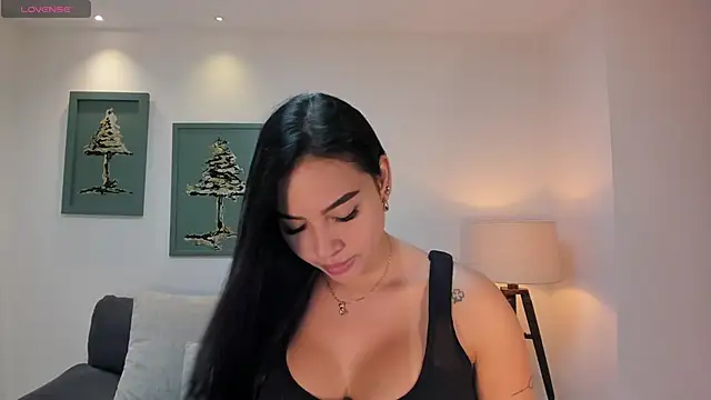MollyJones  online show from May 13, 7:11 pm