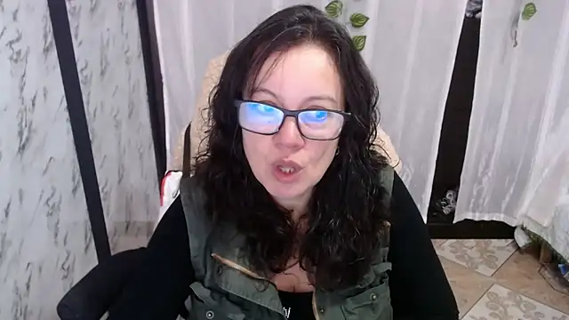 Sonialorens  online show from March 5, 12:44 pm