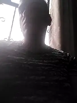 Snapshot of starplss chatting on March 1, 9:06 pm starplss online show from March 1, 9:06 pm