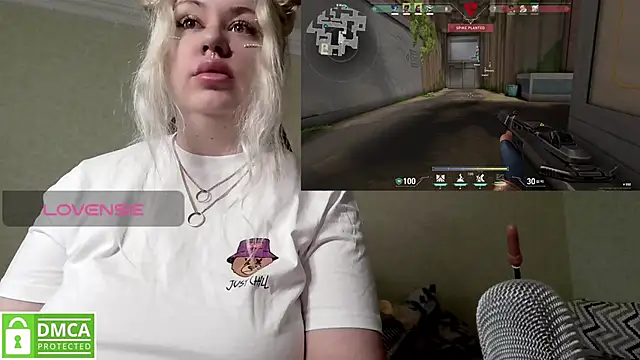 Snapshot of elven_dreams_ chatting on February 5, 9:25 am elven dreams online show from February 5, 9:25 am