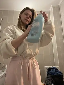 MaryHiggins online show from February 10, 10:03 pm