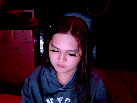 Snapshot of EmpressYna chatting on July 8, 5:17 pm EmpressYna online show from July 8, 5:17 pm