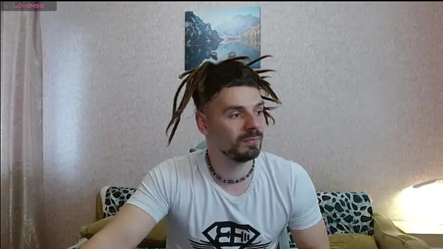 Aestheticguy101 online show from May 18, 1:17 pm