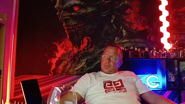 Snapshot of BasedCoook chatting on September 9, 8:19 pm BasedCoook online show from September 9, 8:19 pm