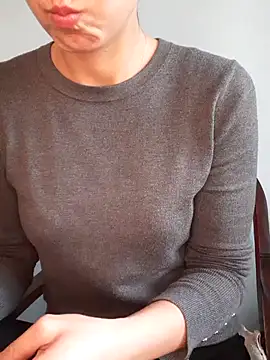 Snapshot of megan2021 chatting on March 12, 1:08 pm megan2021 online show from March 12, 1:08 pm