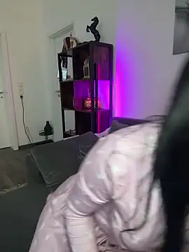 LexiCoco online show from October 5, 7:50 am