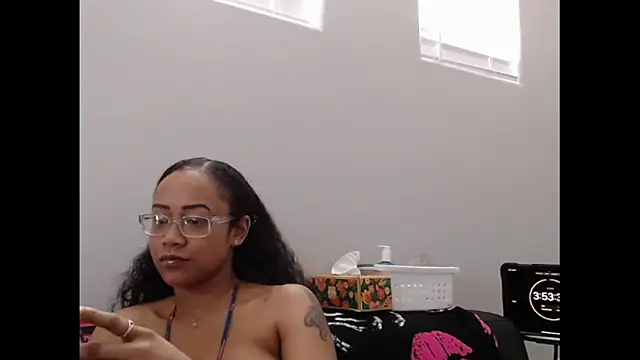 RylHoneyy online show from February 22, 7:56 pm