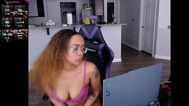 RylHoneyy online show from June 29, 7:25 pm