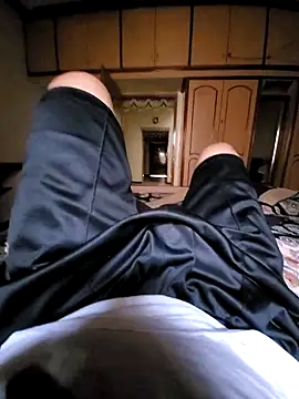 vansh1802 online show from October 18, 2:14 am