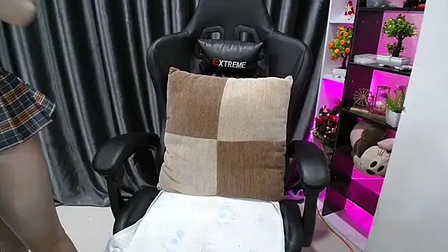 Yuki-yio online show from March 17, 1:24 am