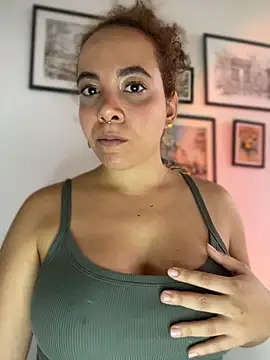 Emma Wish online show from April 9, 9:20 pm