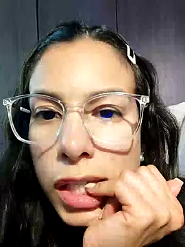 Snapshot of Angelinalombardi_ chatting on March 15, 3:40 am Angelinalombardi  online show from March 15, 3:40 am