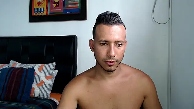 Snapshot of thommerxxx chatting on January 20, 8:07 pm thommerxxx online show from January 20, 8:07 pm