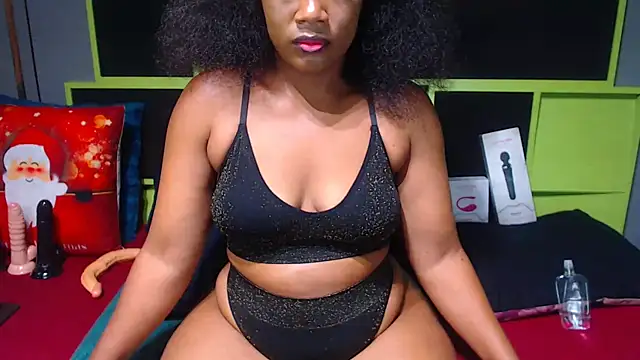 Snapshot of SexyAssDivaxxx chatting on February 11, 4:33 am SexyAssDivaxxx online show from February 11, 4:33 am