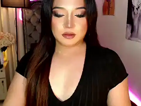 Snapshot of Urgirl_Ekang chatting on January 9, 5:15 pm Urgirl Ekang online show from January 9, 5:15 pm