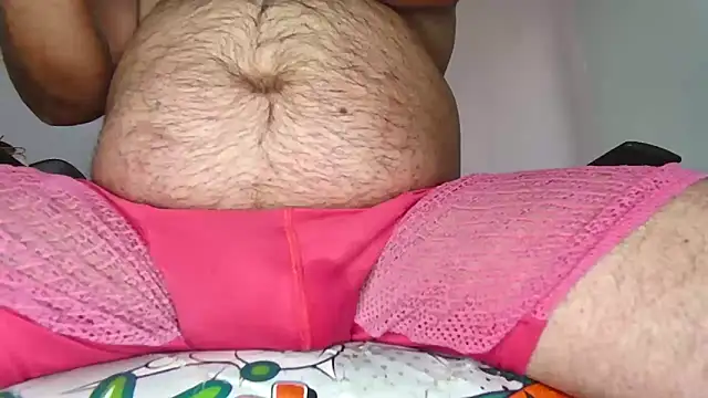 ChubbyLatin  online show from April 8, 12:49 pm