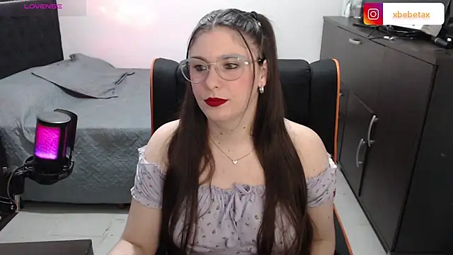 xxbbtaa online show from January 18, 1:53 am