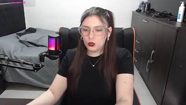 xxbbtaa online show from May 8, 8:03 pm