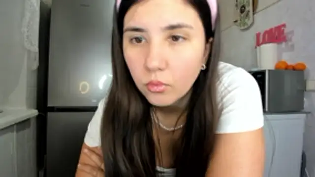 MiaMarrone online show from January 8, 9:28 pm