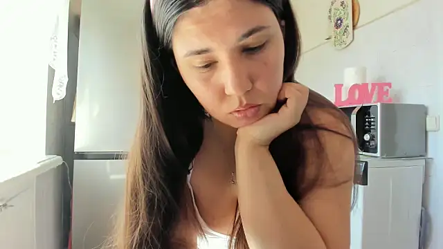 MiaMarrone online show from May 16, 11:09 am