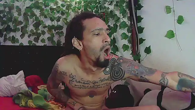 caribbeanlover1 online show from February 28, 11:47 am