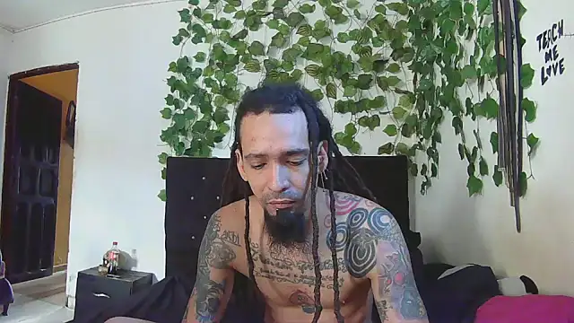 caribbeanlover1 online show from April 2, 1:31 pm