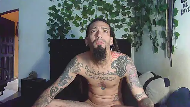 caribbeanlover1 online show from April 7, 12:38 pm