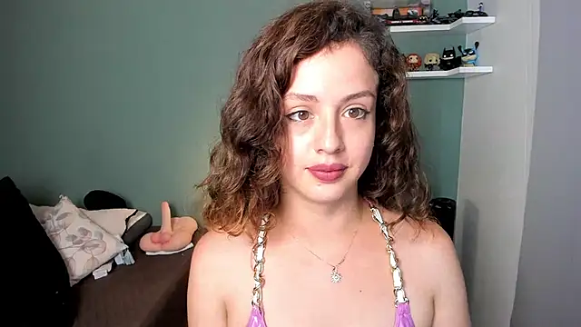 Snapshot of Cassandra_Caiin chatting on December 9, 7:39 pm Cassandra Caiin online show from December 9, 7:39 pm