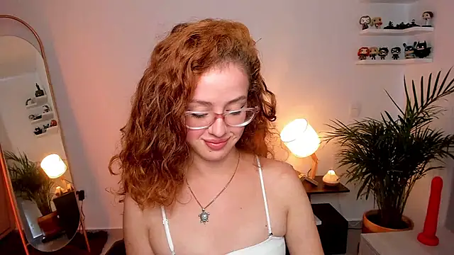 Snapshot of Cassandra_Caiin chatting on February 17, 7:21 pm Cassandra Caiin online show from February 17, 7:21 pm