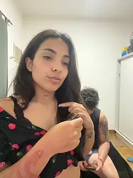 Snapshot of Athenabye chatting on November 9, 4:33 am Athenabye online show from November 9, 4:33 am