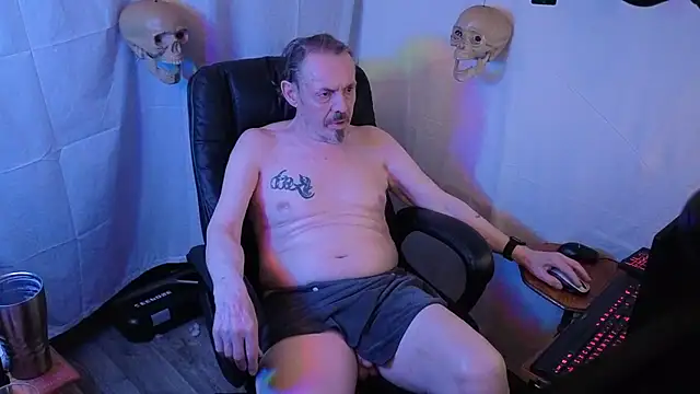 Snapshot of Richy__Rich_ chatting on October 30, 8:16 am Richy Rich online show from October 30, 8:16 am